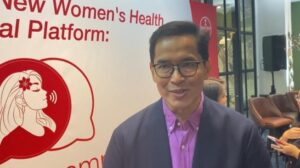 Menstruasi Deras & Nyeri? Kenali Tanda Normal & Atasi Sekarang!