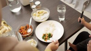 Rahasia Hilang Lemak Perut: Waktu Makan Ideal