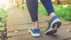 Waspada! Jangan Jalan Terlalu Lama, Risiko Kesehatan Ini Mengintai